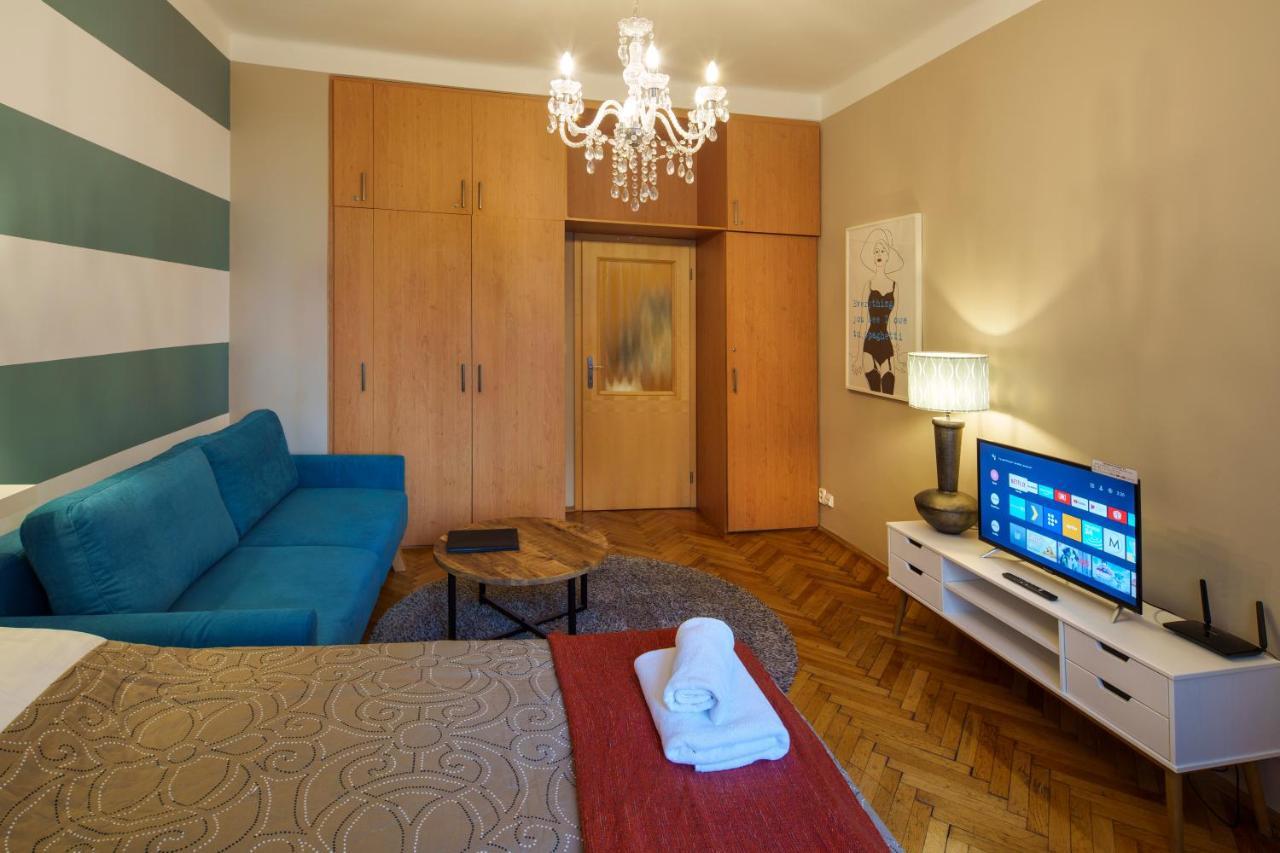 Dlouha Apartment With Balcony Прага Экстерьер фото
