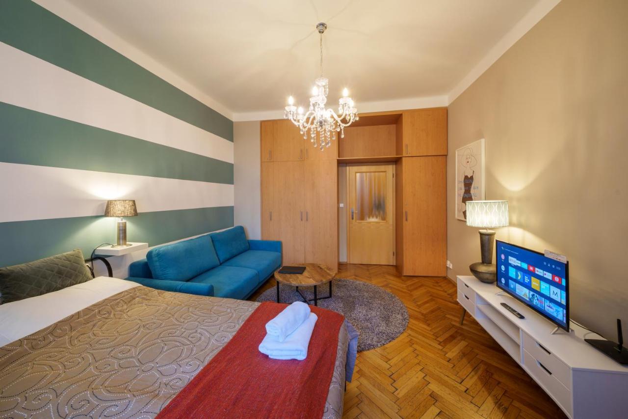 Dlouha Apartment With Balcony Прага Экстерьер фото